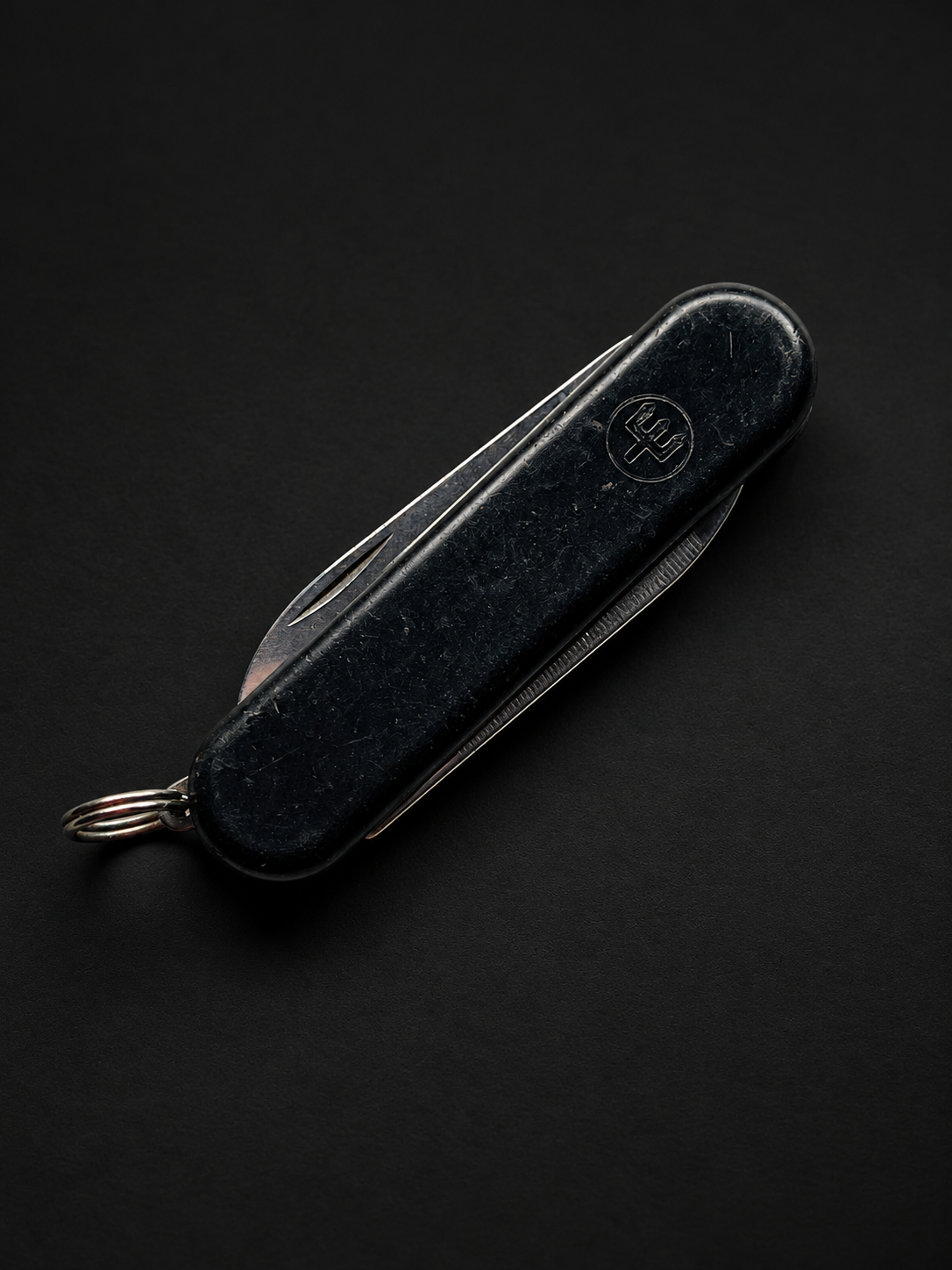 Dreizack-Marked Two-Tool Penknife