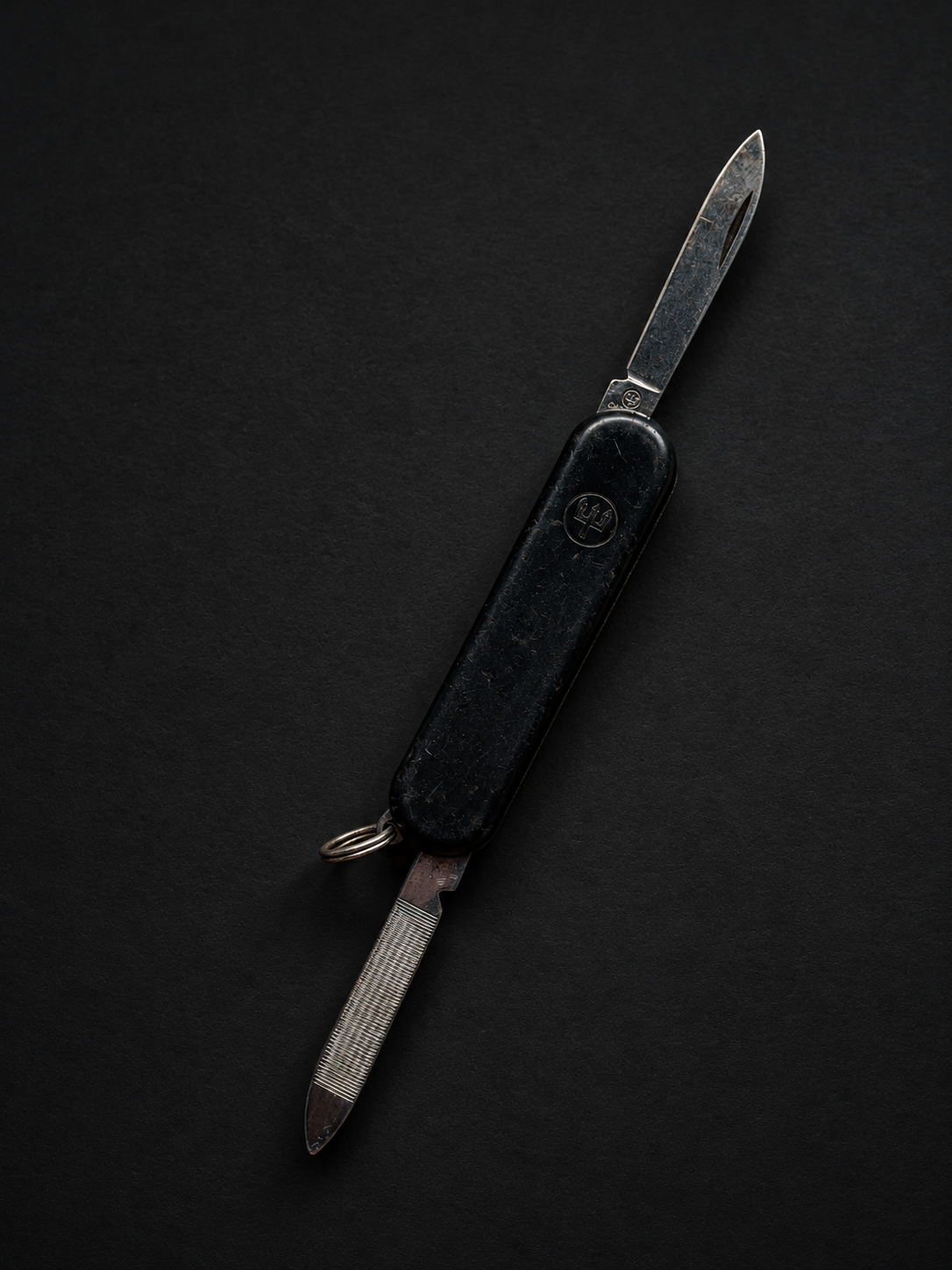 Dreizack-Marked Two-Tool Penknife — view 3