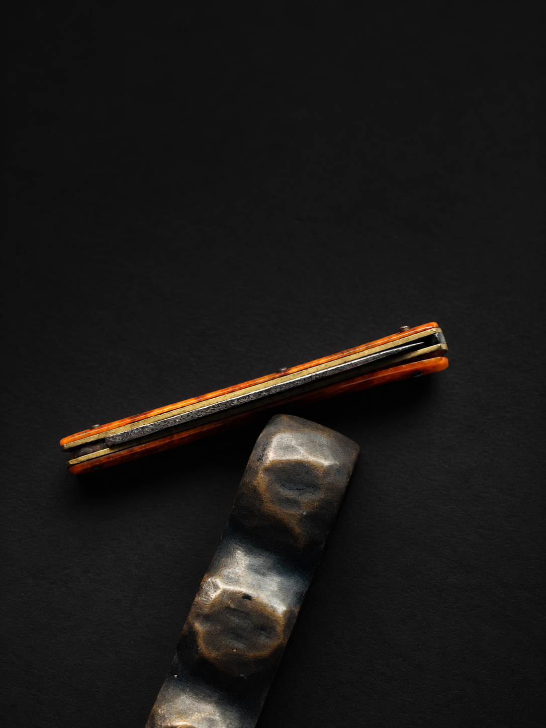 Amber-Marbled Folding Penknife — view 3