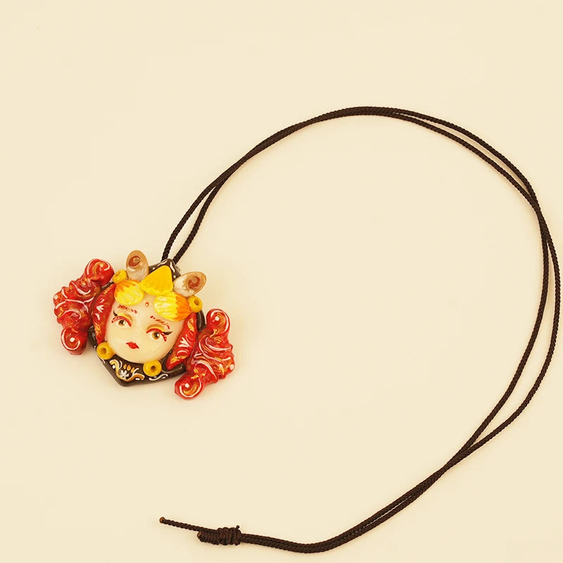 태양의 정령 펜던트 - 붉은 불꽃 수호자 – handmade textile gift, main product view