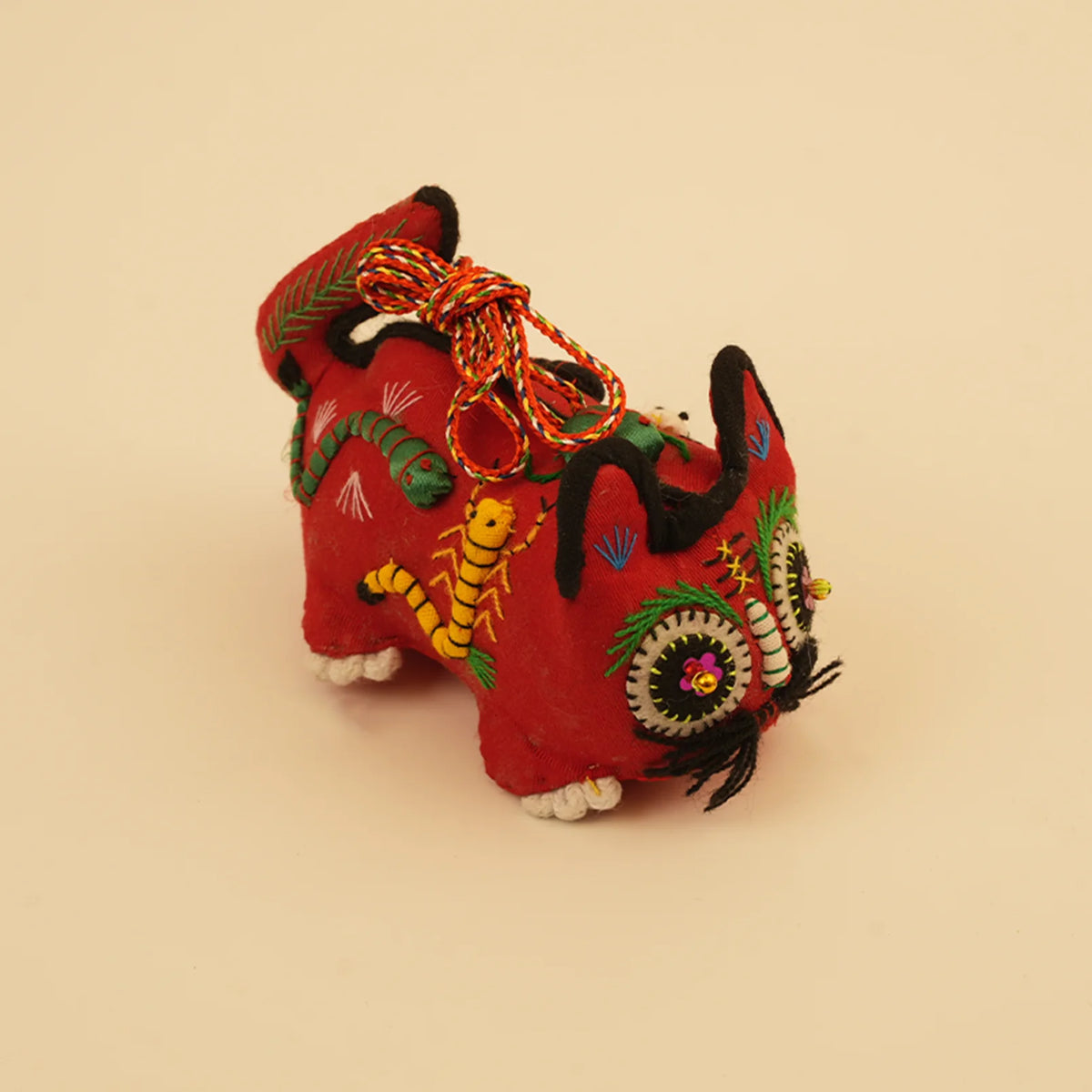 미니 수호 호랑이 - 블러쉬 | 손바느질 민화 – handmade textile gift, main product view
